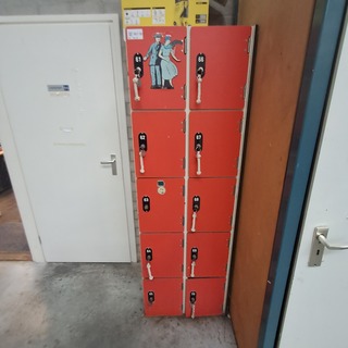 Lockerkast, 10 deurtjes