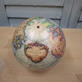 Ca. 36x Globe