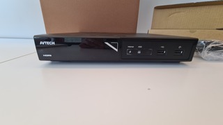 5x AVTech AVH1109 NVR AVTech