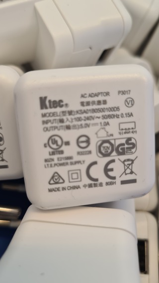 Ca. 66x Partij voeding adapter USB 5V 1A Ktec, wit