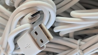 Ca. 25x Partij USB kabels wit