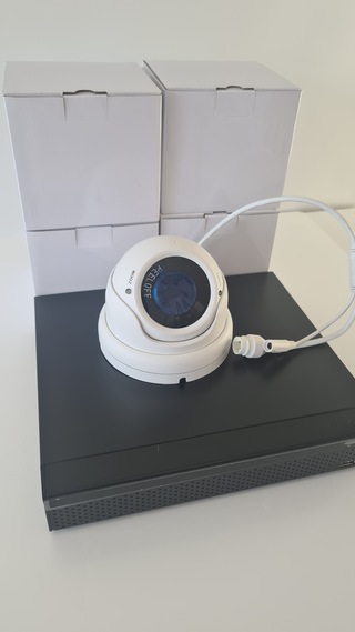 bundel: 5MP recorder + 4 dome 5 MP IP-camera’s Herospeed, CPD708-IP5 +