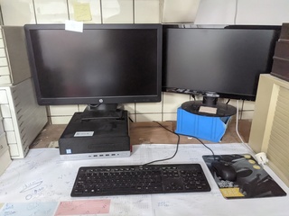 Computer met 2x beeldscherm HP, Prodesk 600 G3 SFF, core i5 7th gen