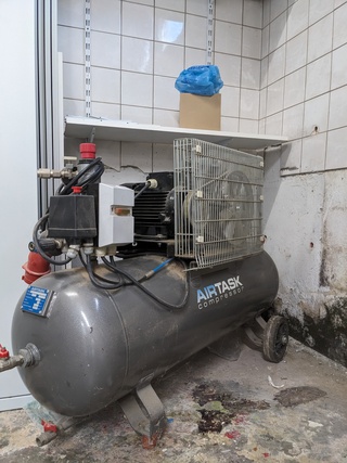 Compressor Airtask, 90-HP 1500 DS, bouwjaar 1999