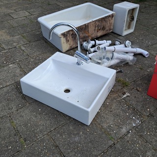 2x Gootsteen met wasbak