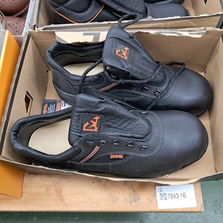 4 paar Semi orthopedische schoenen o.a. Neskrid, Emma