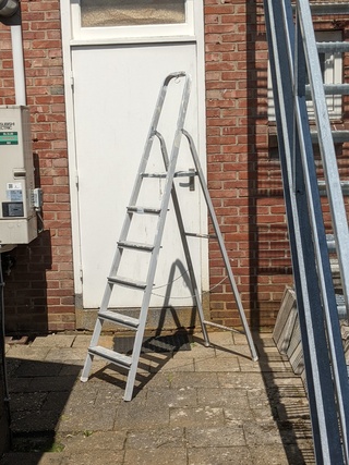 Werktrap met opstapje 5 treeds met bordes