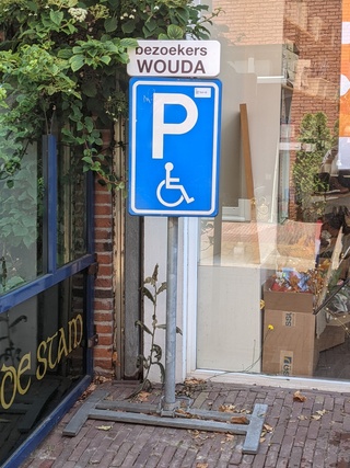 Parkeerbord op standaard