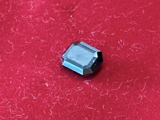 Diamant – 1.57 carat natuurlijke zwarte diamant in smaragd vorm (gecer