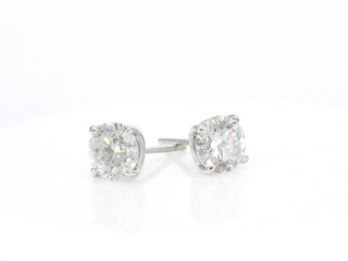 Witgouden solitair oorbellen met diamanten 3.25 carat