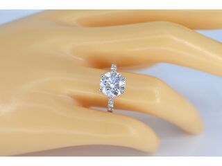 Witgouden ring met een diamant van 3.01 carat