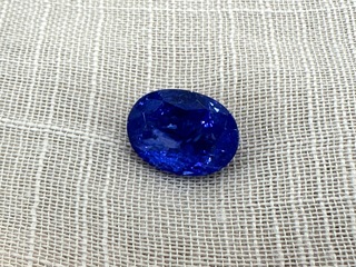 Tanzaniet – 6.90 carat natuurlijke Tanzaniet (gecertificeerd)
