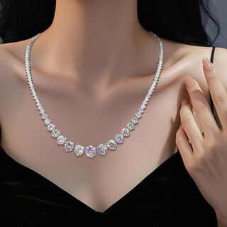 Witte collier met oplopende briljanten van 25.00 carat totaal