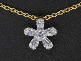 Gouden hanger met natuurlijke diamanten excl. ketting