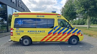 Ambulance Mercedes-Benz, Sprinter, geel, bouwjaar 2012