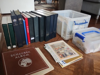 Postzegel en enveloppen verzameling.