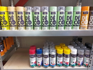 75 x Spuitlak kleur Nuance
