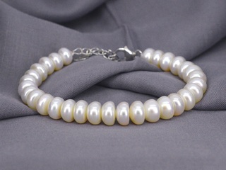 Parel armband met parels en een zilveren sluiting – juwelierskwaliteit