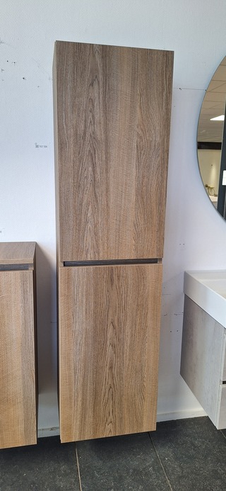 Hoge kast Thebalux, Beat, Living oak