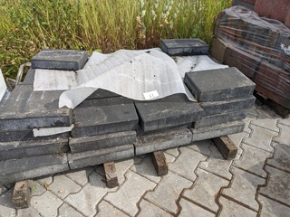 Ca. 3 m2 Antraciet  betonsteen deklaag