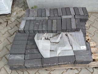 Ca. 2,5 m2 Gebakken dikformaat donker