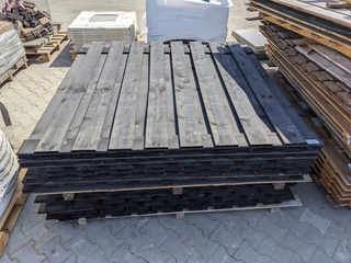 Ca. 12x Zwarte schermen (19 planks)