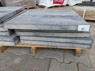 Ca. 4 m2 Betontegel nero grey  h2o
