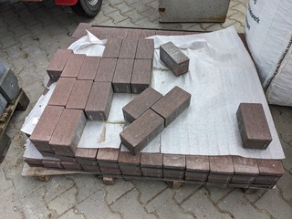 Ca. 3 m2 Betonklinkers bruin zonder facet
