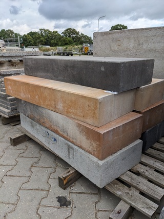 7x Traptreden beton, 100x35x15, gemengde kleuren