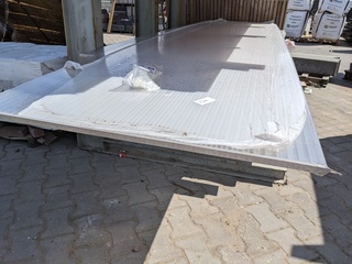 7x Ca. 18 m2 Polycarbonaat