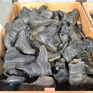 Partij diverse schoenen