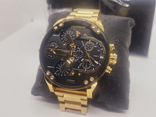 Diesel Mega Chief herenhorloge – Inclusief doos