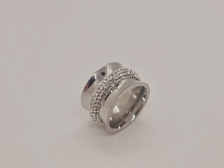 Gioielli dames ring – Nieuw – Stenen zijn geen naturlijke diamanten
