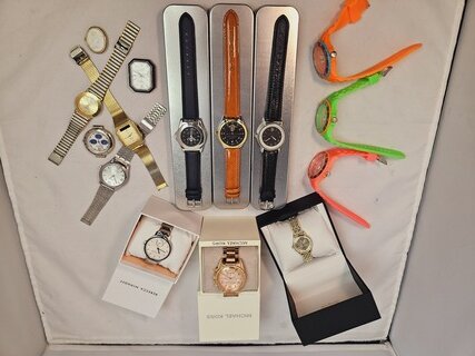 Collectie horloges, Michael Kors, wehrmacht, Juicy Couture etc.