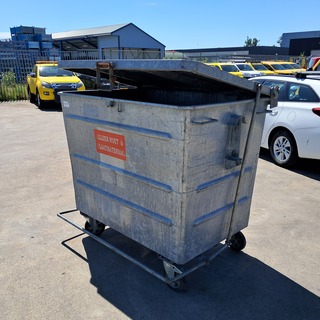 2x Stalen rolcontainer