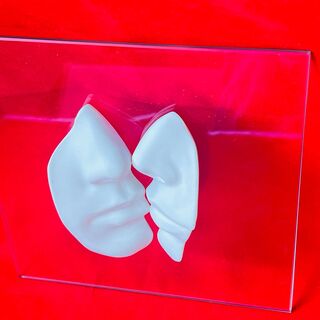 Glassculptuur kunstwerk ”Two Faced”
