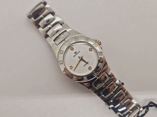 Pryngeps diamanten horloge – Zwitsers merk