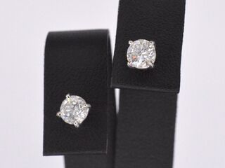 Witgouden diamanten oorbellen van 0.50 carat