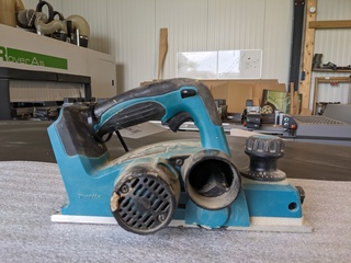 Accu schaafmachine Makita, DKP180, bouwjaar 2021
