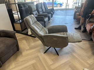Elektrische Relaxfauteuil Sam, Hjort-Knudsen, licht grijs