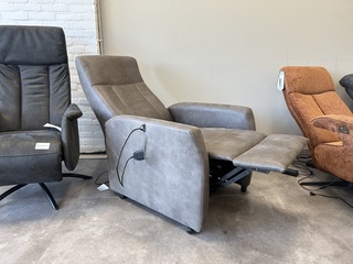 Relaxfauteuil met sta-op functie (3 motorig), Hjort-Knudsen, antraciet