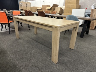 Eettafel licht eiken Lamalux