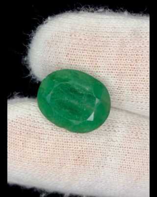 Natuurlijke emerald – 7.63ct, Groen