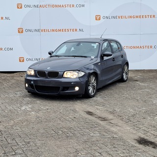 Personenauto BMW, 1-Serie 130i