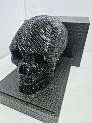 Jan Roedema x Damian Hirst - 10.000 diamanten skullhead reproductie