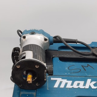 Kantenfrees, Makita, RT0700C, 2018