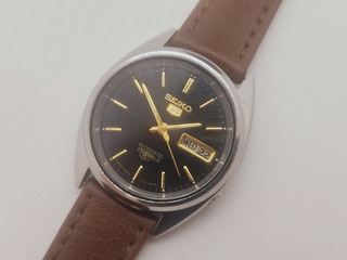 Seiko 5 Day Date mod automatisch herenhorloge