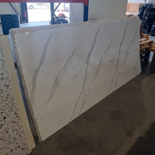 Ca. 16x Pvc wandpaneel 280×122 cm, 2025