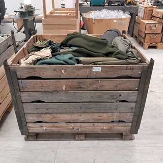 Partij Nederlandse militaire kleding en uitrusting , O.a. KPU, KL, Woo