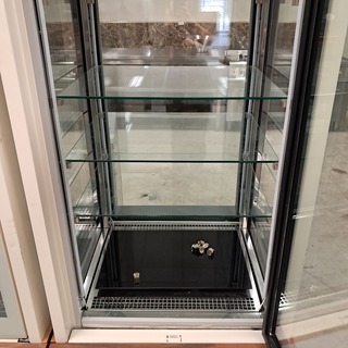 Koelvitrine/ gebaksvitrine,  ISA Cristal Tower